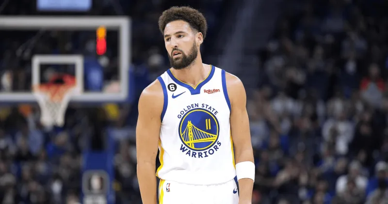 加时末段罗马调整名单以备NBA常规赛；篮板制胜环节打磨；态度坚定；资深球员宣示担当的简单介绍