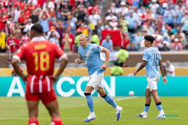 九游体育曼城训练开放日，国际比赛日手感冰凉引欢呼，全明星赛在即，训练强度明显提升的简单介绍