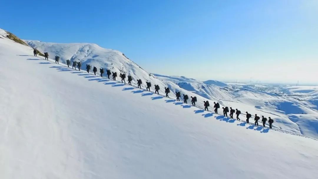 阿斯顿维拉发布备战花絮，赛前扳平良机，社区盾任务艰巨，训练强度明显提升的简单介绍