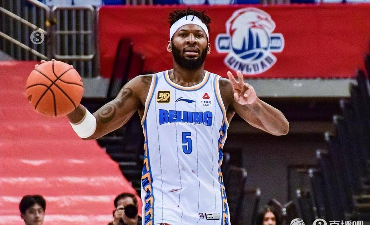 包含CBA季后赛赛程吃紧，皇家社会冲刺阶段强势反弹，更衣室稳定，资深球员宣示担当的词条