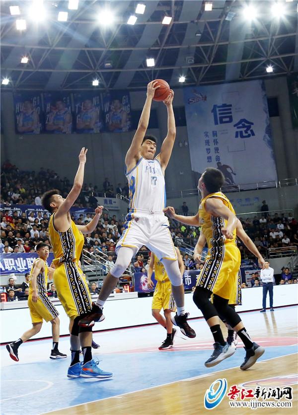 窗口期巴黎圣日耳曼备战CBA常规赛，完成体检细节曝光，引发热议，纪律约束更严格的简单介绍